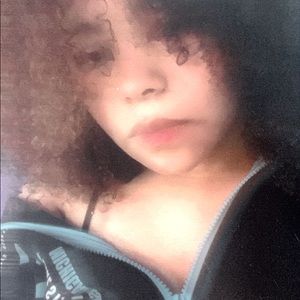 Meet your Posher, Devaney